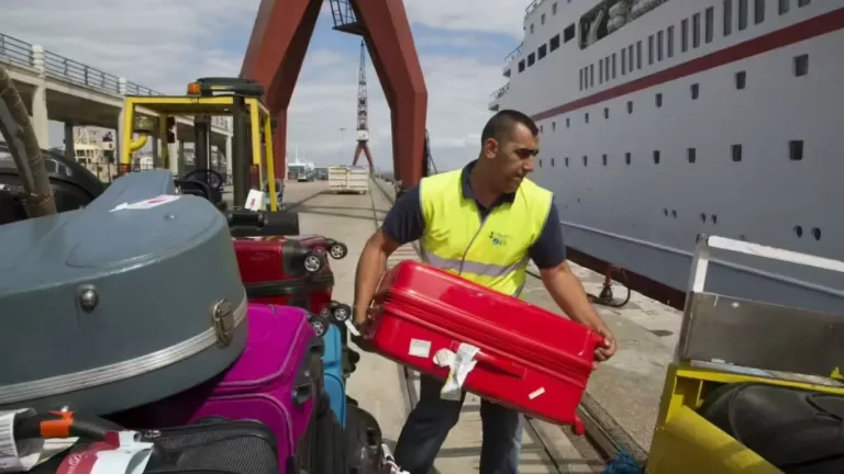 Cheapest way to ship luggage internationally